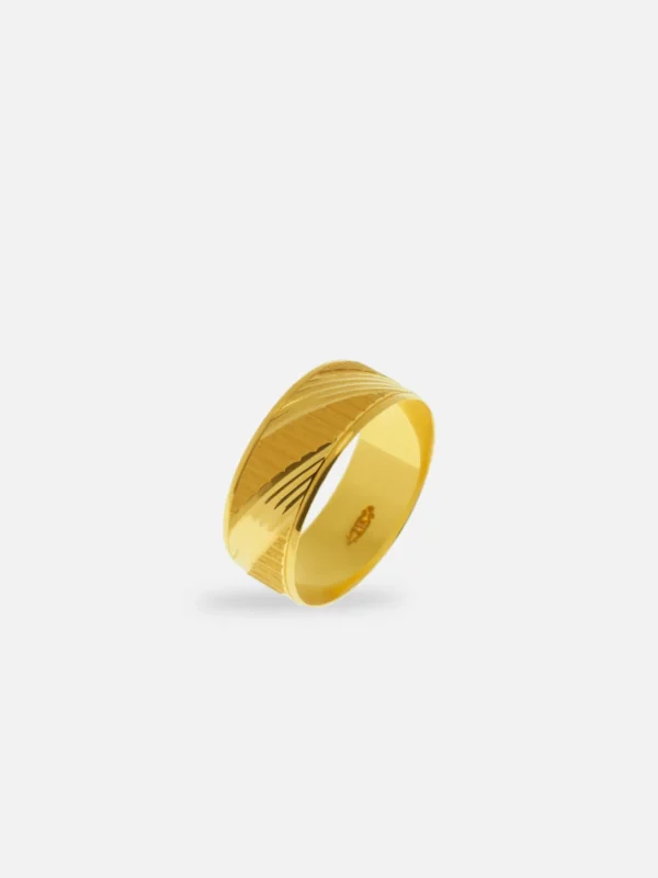 carousel gold band 7530 at Alsayed jewellery London