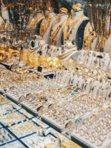 Shop display of many jewellery items 21k